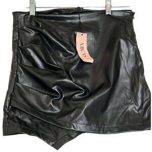 NWT Micas Black Faux Leather Mini Skirt With Side Zipper Rushed Front Side